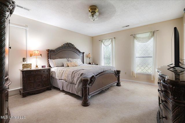 4210 Red Oaks Drive, Horn Lake, MS 38637