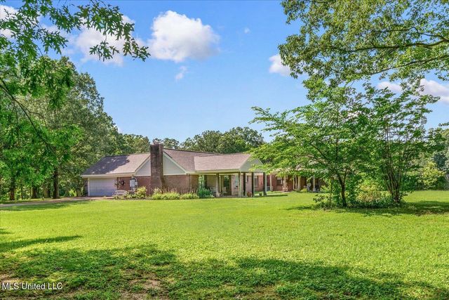 4210 Red Oaks Drive, Horn Lake, MS 38637