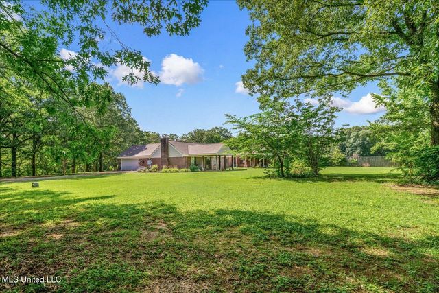 4210 Red Oaks Drive, Horn Lake, MS 38637