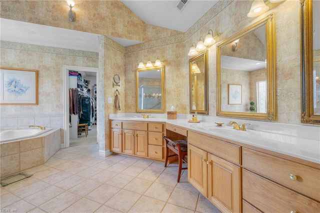 1310 Old Coach RD, Chesapeake, VA 23322