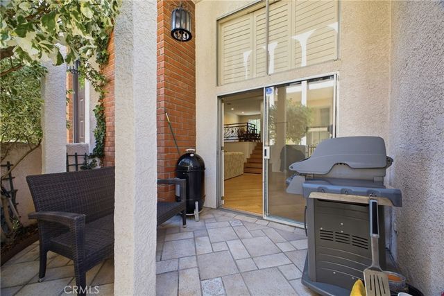 5477 Nestle Avenue 11, Tarzana, CA 91356