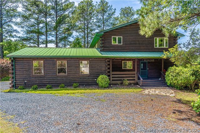 105 Lakewood Drive, Aberdeen, NC 28315