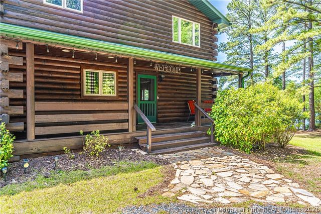 105 Lakewood Drive, Aberdeen, NC 28315