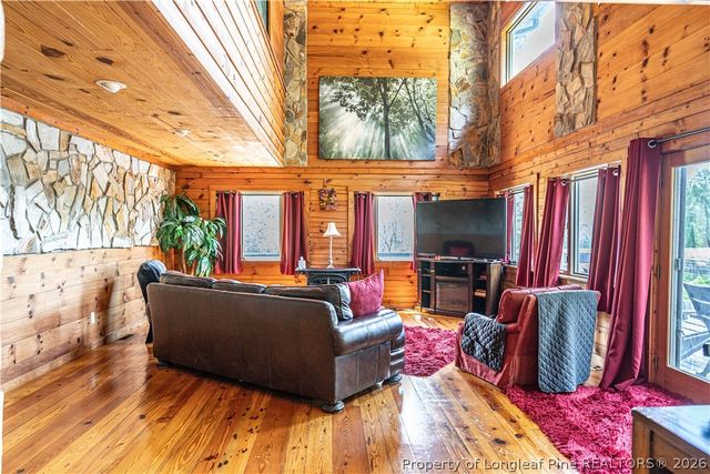 105 Lakewood Drive, Aberdeen, NC 28315