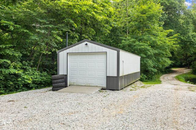 9912 N Cooney Road, Mooresville, IN 46158