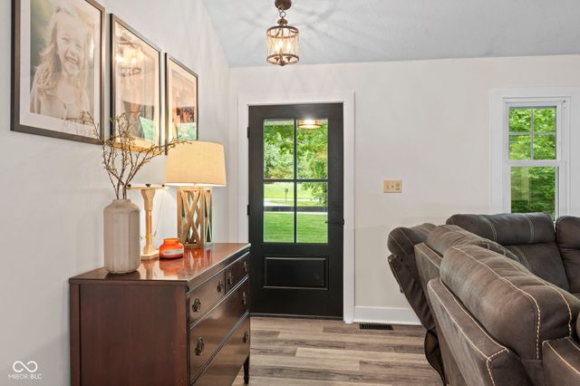 9912 N Cooney Road, Mooresville, IN 46158