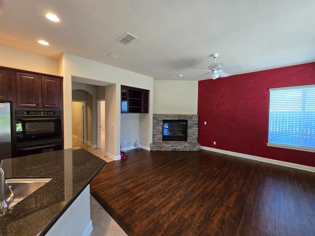 2204 Maloney Dr, Lincoln, CA 95648