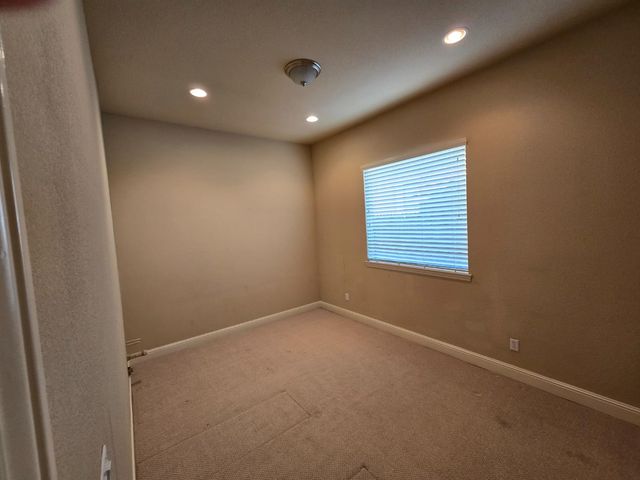 2204 Maloney Dr, Lincoln, CA 95648