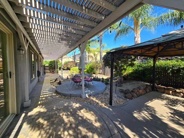 2204 Maloney Dr, Lincoln, CA 95648
