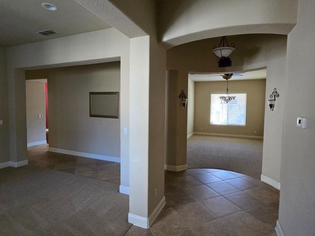 2204 Maloney Dr, Lincoln, CA 95648
