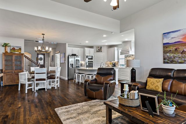 103 Walnut Drive, Van Alstyne, TX 75495