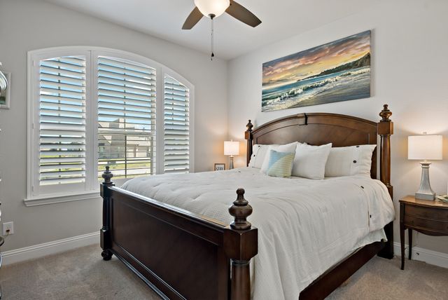 103 Walnut Drive, Van Alstyne, TX 75495