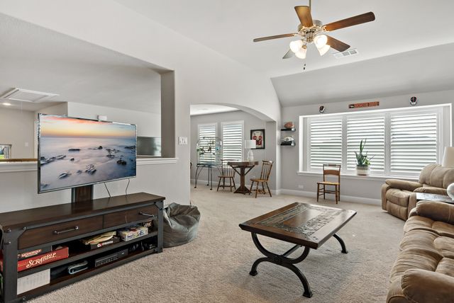 103 Walnut Drive, Van Alstyne, TX 75495