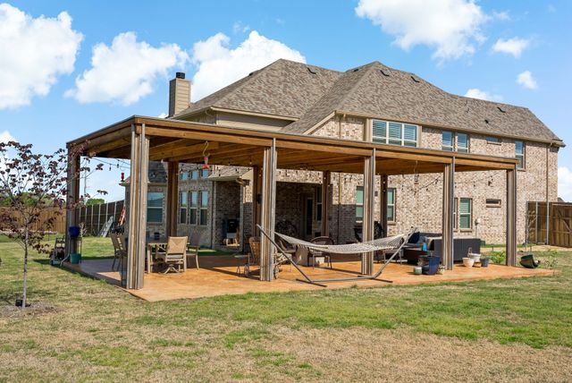 103 Walnut Drive, Van Alstyne, TX 75495