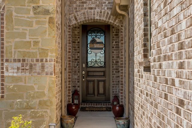 103 Walnut Drive, Van Alstyne, TX 75495