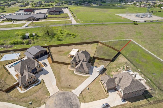 103 Walnut Drive, Van Alstyne, TX 75495