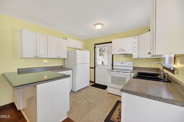 624 Wagstaff Road, Fuquay Varina, NC 27526