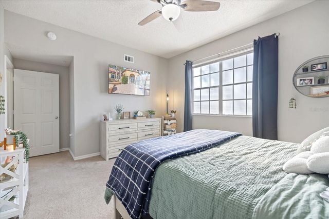 5552 BENTGRASS DRIVE 7-116, Sarasota, FL 34235