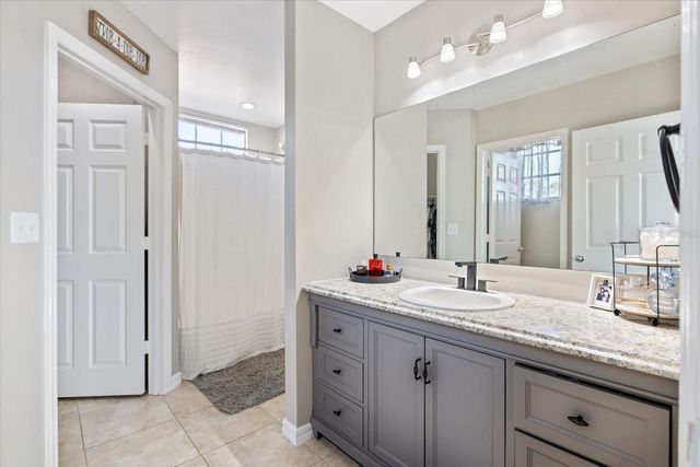 5552 BENTGRASS DRIVE 7-116, Sarasota, FL 34235