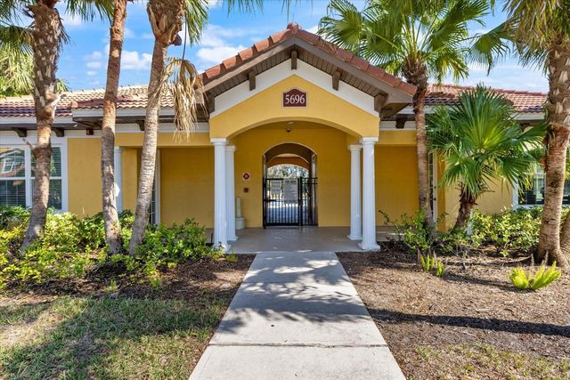 5552 BENTGRASS DRIVE 7-116, Sarasota, FL 34235