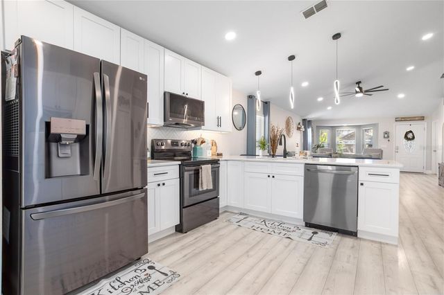 1633 WEKIVA CROSSING BLVD, Apopka, FL 32703