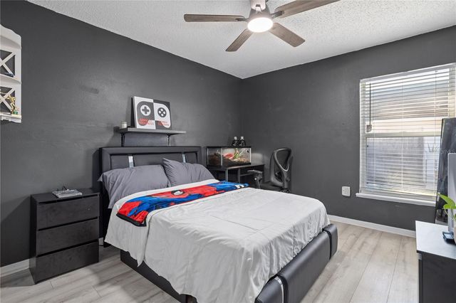 1633 WEKIVA CROSSING BLVD, Apopka, FL 32703