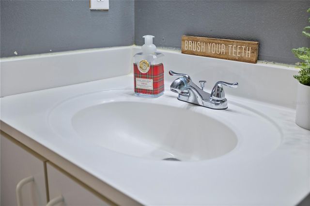 1633 WEKIVA CROSSING BLVD, Apopka, FL 32703