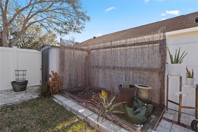 1633 WEKIVA CROSSING BLVD, Apopka, FL 32703