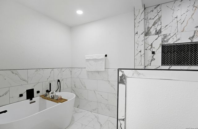 620 Cactus Flower, San Antonio, TX 78260