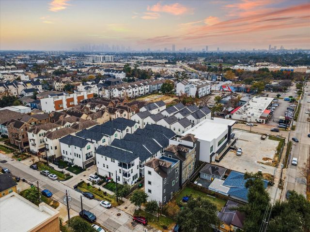 1630 W 24th Street, Houston, TX 77008