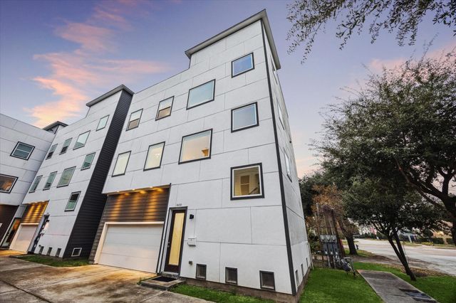 1630 W 24th Street, Houston, TX 77008