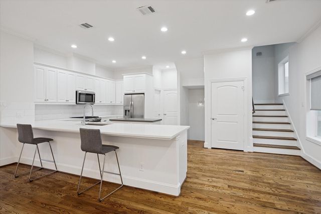 1630 W 24th Street, Houston, TX 77008