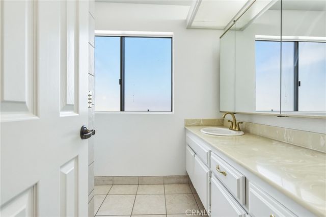 11257 Key West Avenue 3, Porter Ranch, CA 91326
