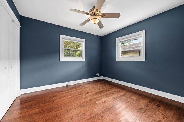 508 Landmeier Road, Elk Grove Village, IL 60007