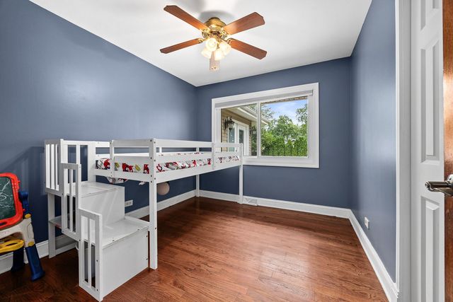 508 Landmeier Road, Elk Grove Village, IL 60007