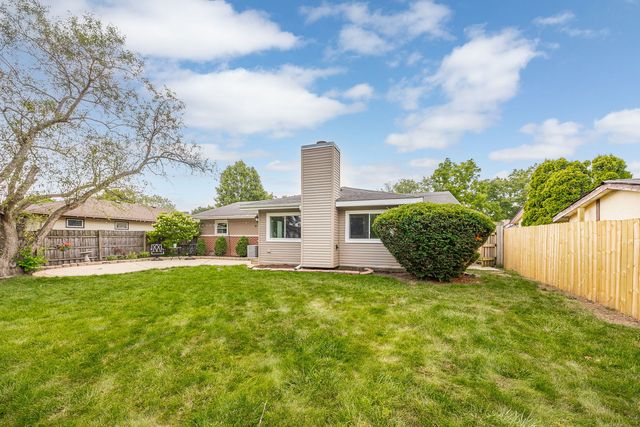 508 Landmeier Road, Elk Grove Village, IL 60007