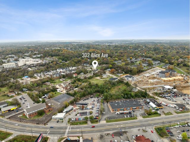 302 Alice Avenue B, Nashville, TN 37211