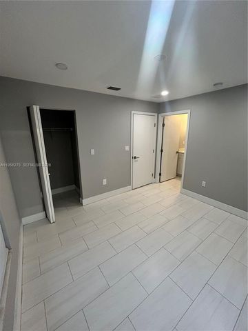 1724 NW 1st Pl, Miami, FL 33136