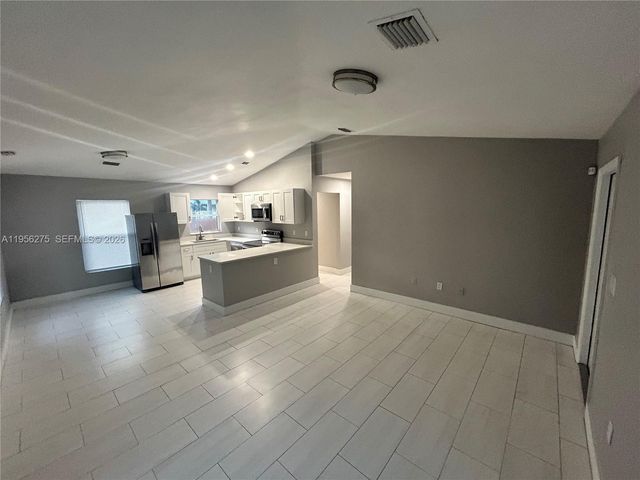 1724 NW 1st Pl, Miami, FL 33136