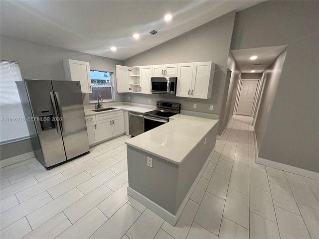 1724 NW 1st Pl, Miami, FL 33136