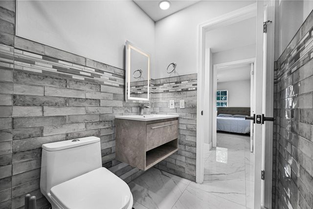 6279 Bay Club Drive 3, Fort Lauderdale, FL 33308