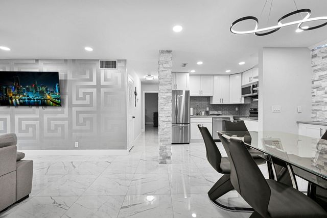 6279 Bay Club Drive 3, Fort Lauderdale, FL 33308