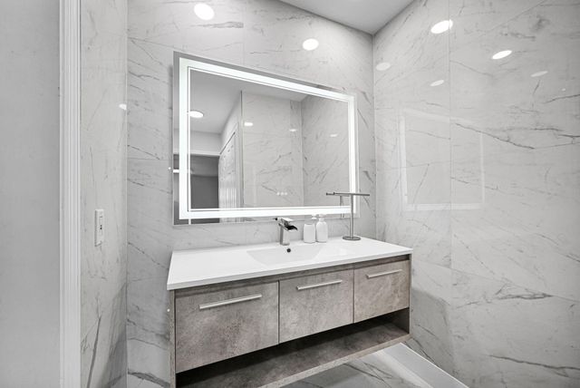 6279 Bay Club Drive 3, Fort Lauderdale, FL 33308