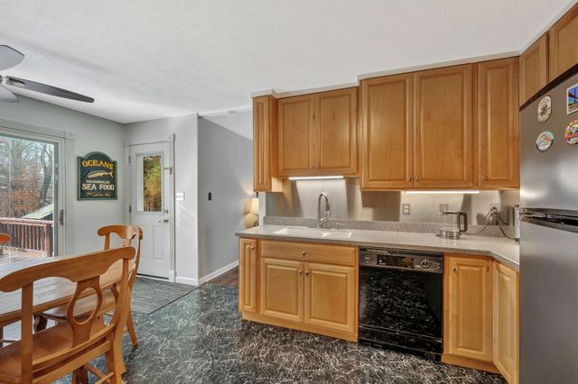 2132 Sunset Dr, White Bluff, TN 37187