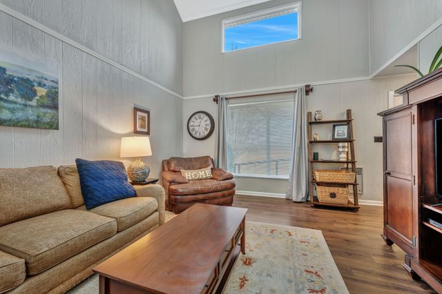 2132 Sunset Dr, White Bluff, TN 37187