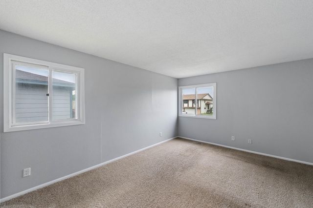 3558 Independence Avenue N, New Hope, MN 55427