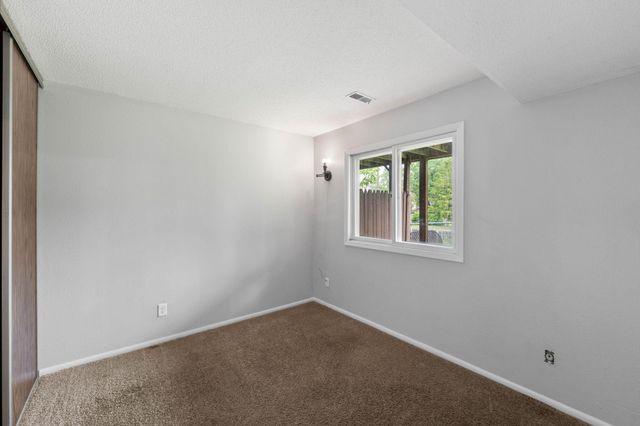 3558 Independence Avenue N, New Hope, MN 55427