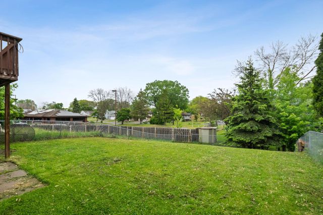 3558 Independence Avenue N, New Hope, MN 55427