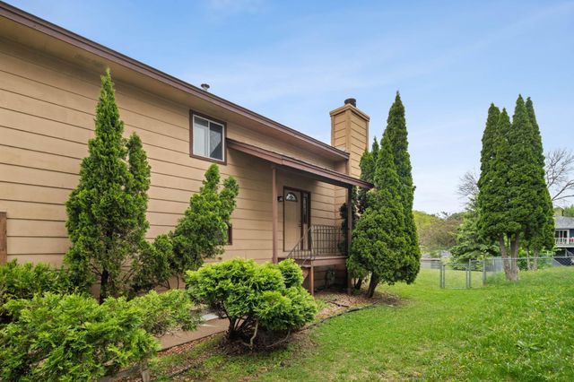 3558 Independence Avenue N, New Hope, MN 55427