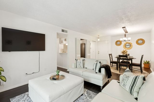 4845 Cedar Springs Road 173, Dallas, TX 75219